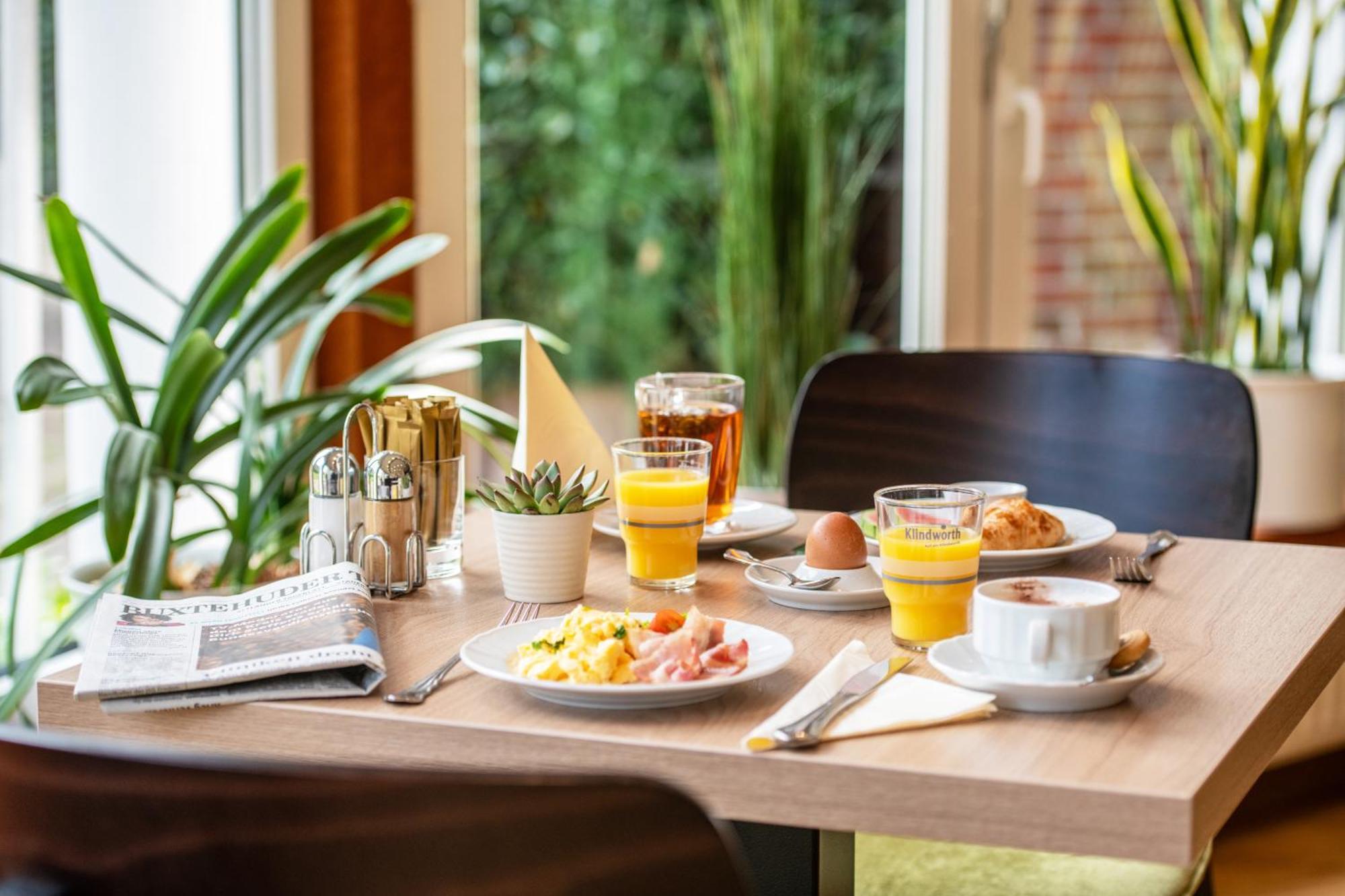 Landhotel Zur Eiche Buxtehude Bagian luar foto