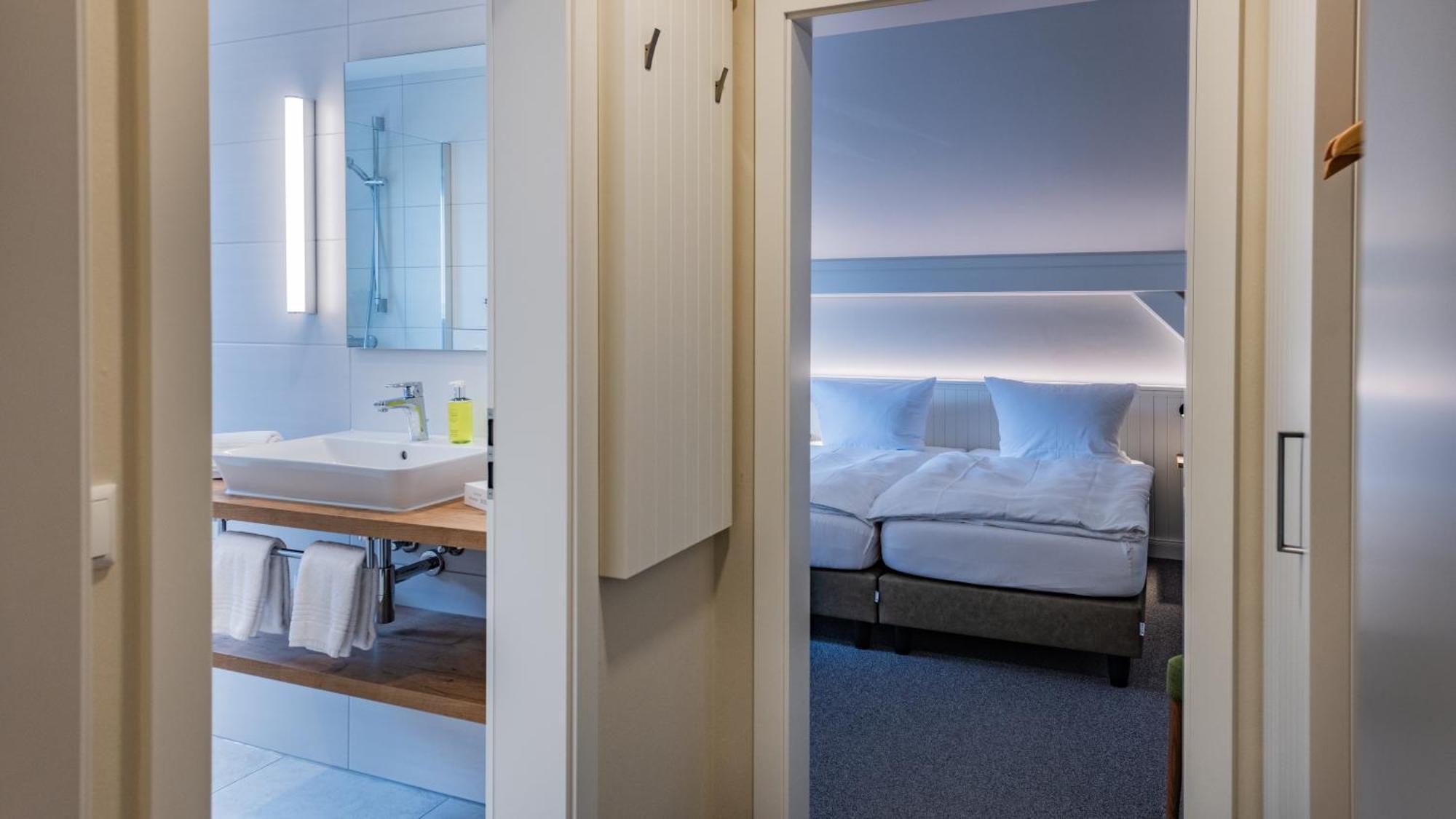 Landhotel Zur Eiche Buxtehude Bagian luar foto